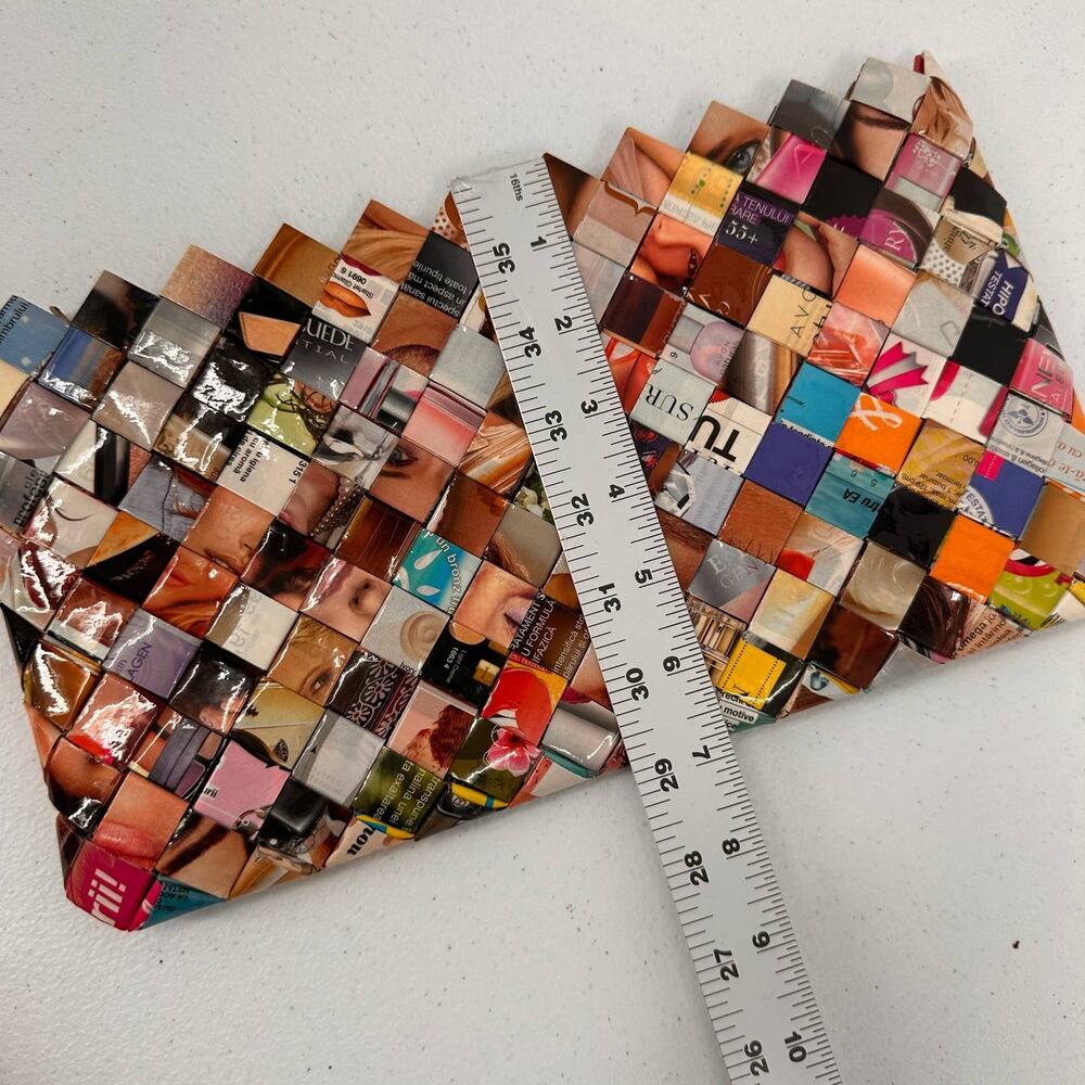Really fun Weave Reworked Mini Bag - Picture 9 of 10